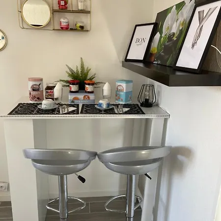 Chez Zeyna Quarto em Acomodações Particulares *