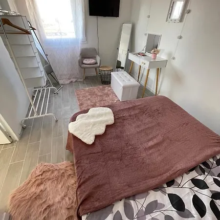 Chez Zeyna Quarto em Acomodações Particulares Noisy-le-Grand
