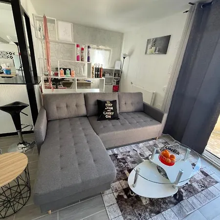 Chez Zeyna Quarto em Acomodações Particulares Noisy-le-Grand